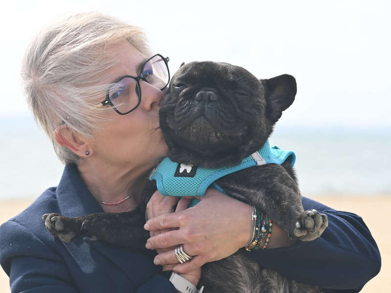 tousenbleu020425-031