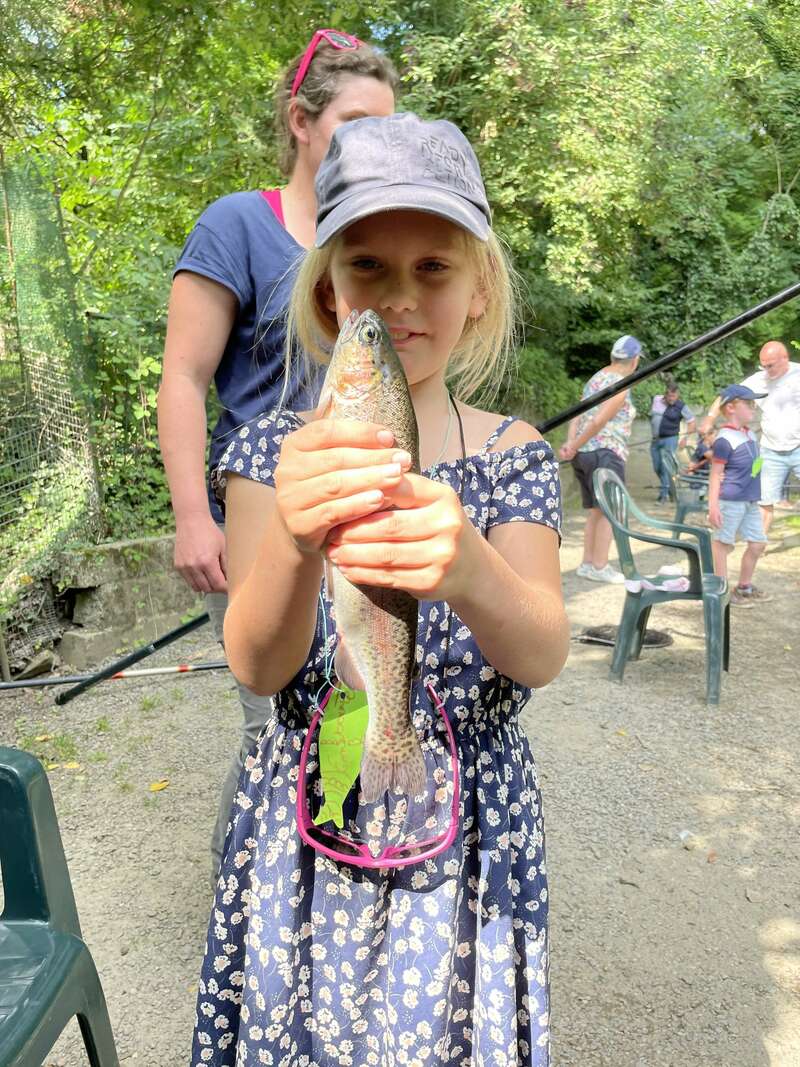 peche-a-la-truite-enfants