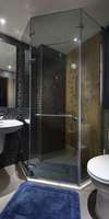 Salliou Jimmy , Installation douche à l'italienne à Langueux
