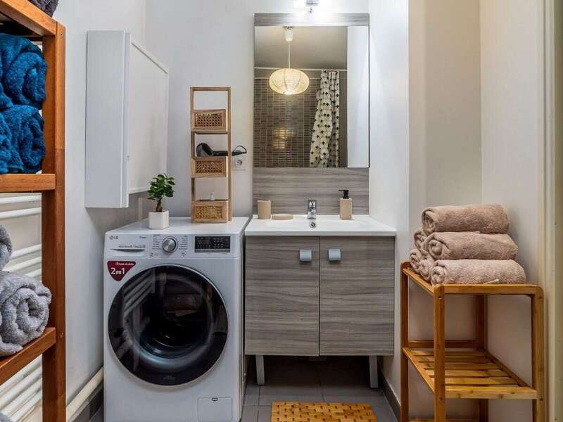 2503f6d7-04fc-416c-923c-5c1483874a2c