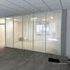 Pose de cloisons amovibles pour bureaux