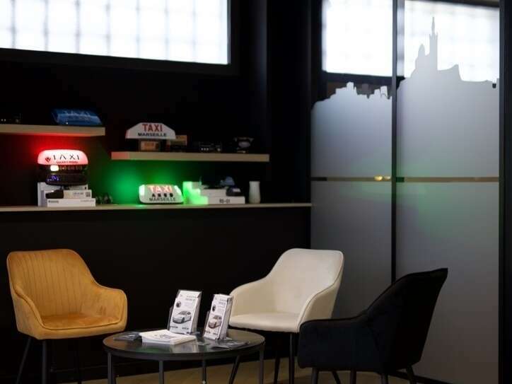 f0019d2d-e4da-46df-a1e1-ca6c8a78da88_1_105_c