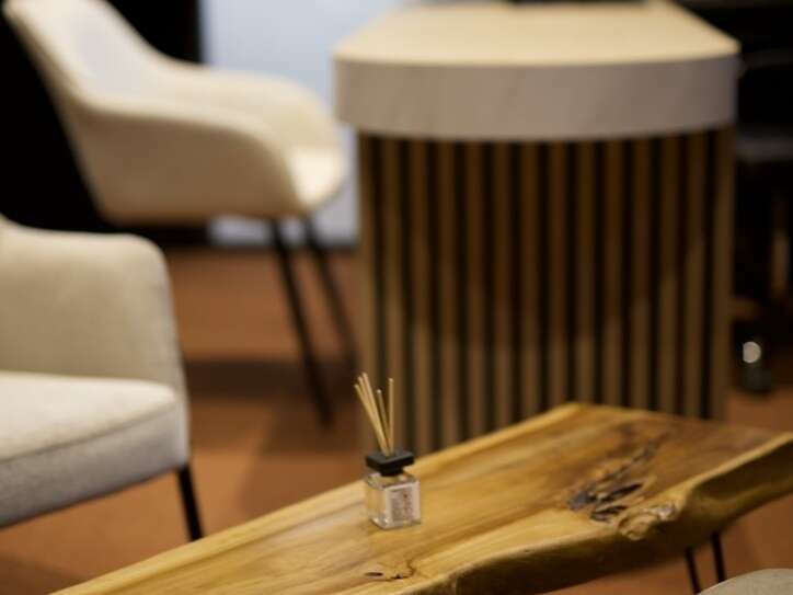 740ff4d7-aecb-46bf-98f5-ef0fb93ef328_1_105_c