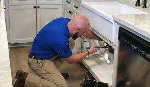 Débouchage évier : 15 méthodes efficaces