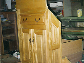 tiroir-sous-escalier-fabrique-par-christian-marques-artisan-menuisier-a-feig