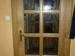 porte-interieure-en-chene-vernie-fabriquee-par-christian-marques-artisan-men