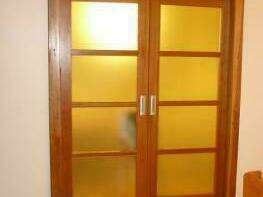 porte-d-interieure-a-deux-vantaux-coulissants-a-l-interieur-des-deux-murs-av