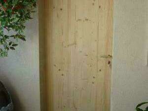 porte-balcon-fabriquee-par-christian-marques-artisan-menuisier-a-feigeres-en