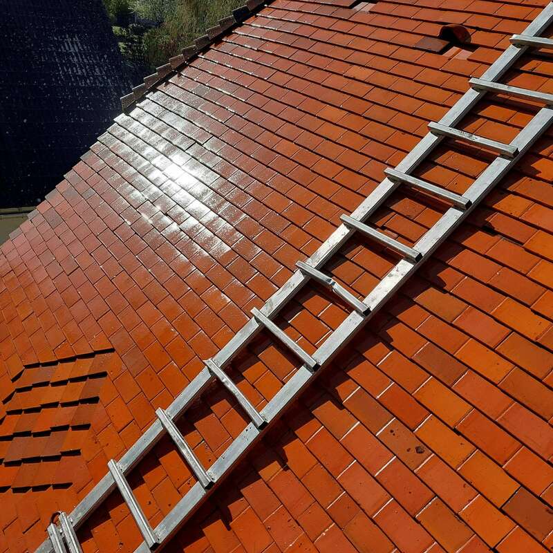 entretien de toiture finalisée, on ne voit plus de mousse 