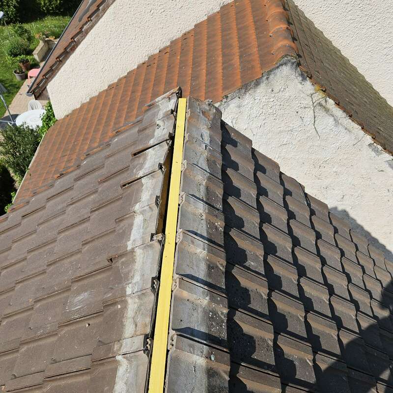 travaux de faitage d'une maison 