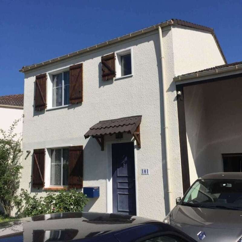 fin des travaux de ravalement de façade, les murs sont propres et bien entretenus