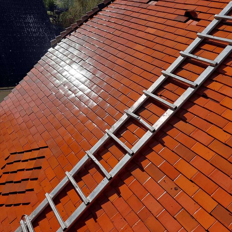 entretien de toiture finalisée, on ne voit plus de mousse 
