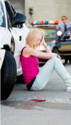 Personne qui s'interroge sur les cause de l'accident