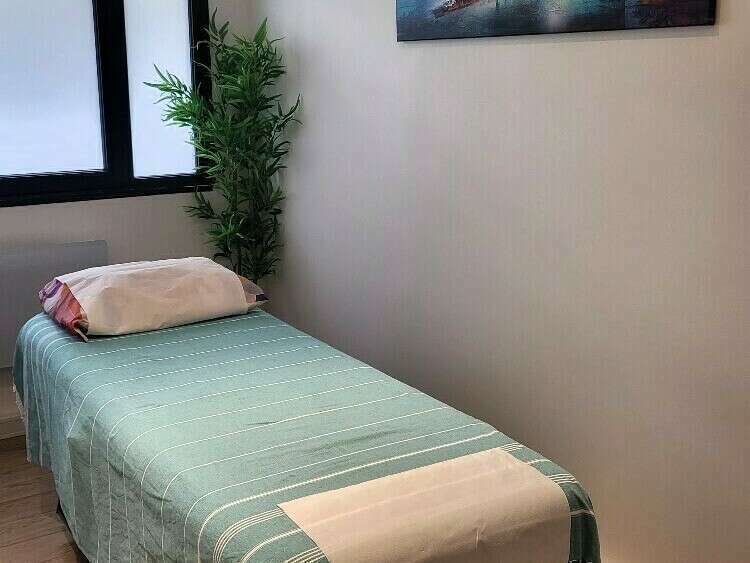 table_massage_tableau_bambou_light