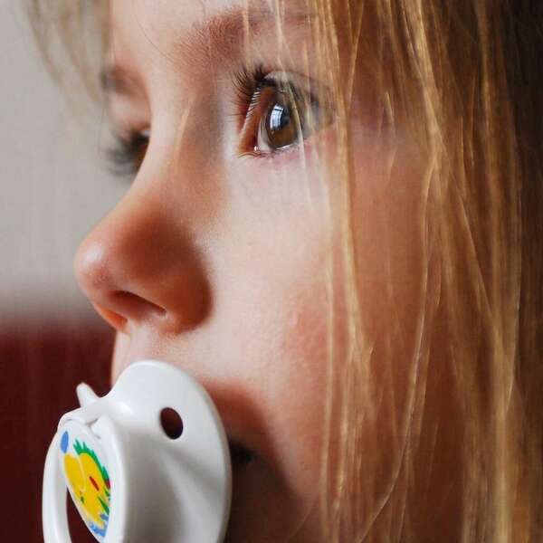 Pourquoi soigner les dents de lait des enfants