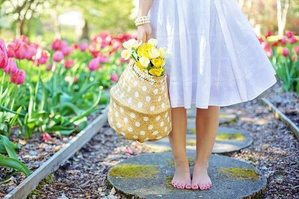 Allons dans notre jardin intérieur pour y cultiver nos pensées positives , grâce à l'hypnose!
