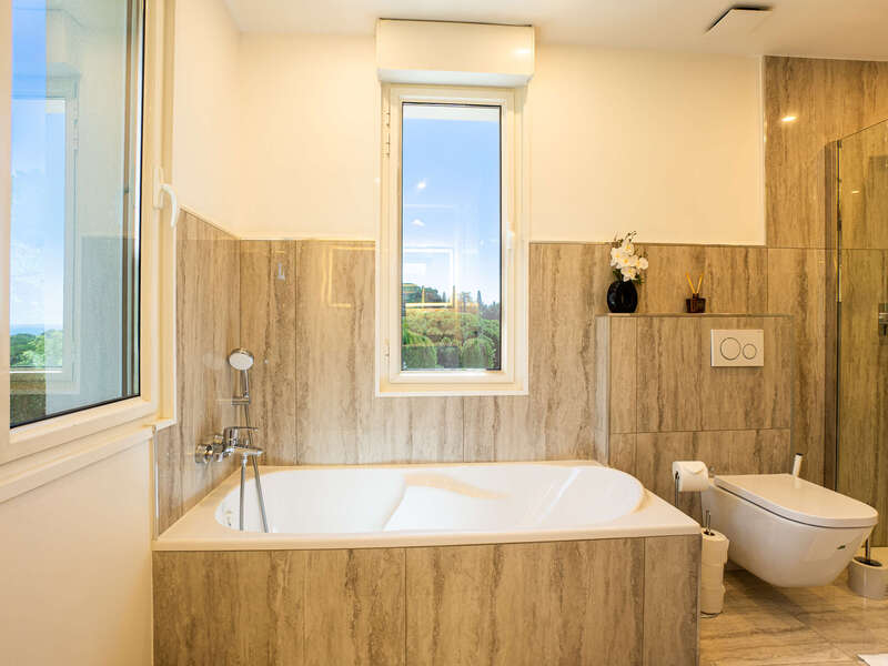 chambre_rez_de_chausse_sdb-2_-_copie