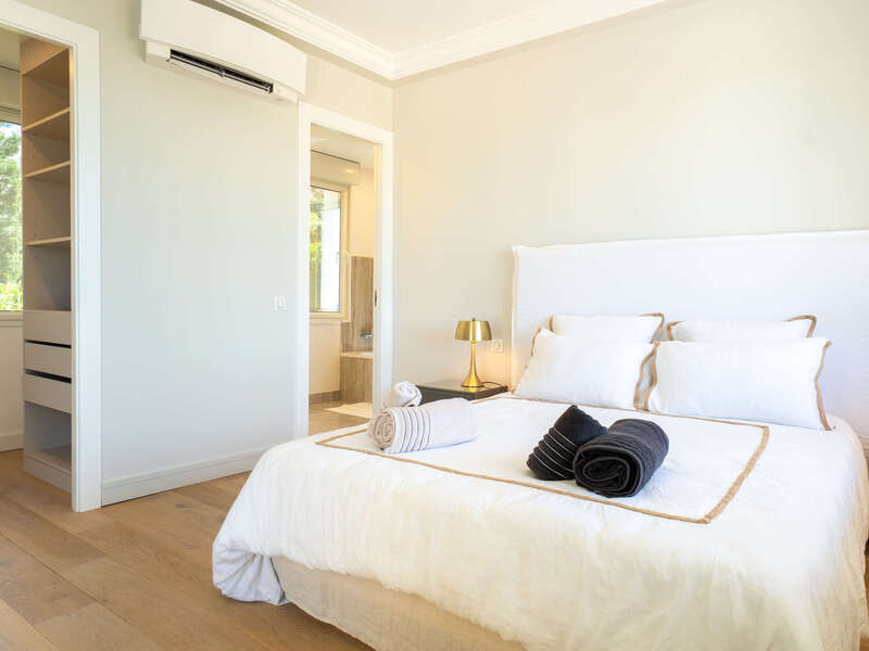 chambre_rez_de_chausse_sdb-4