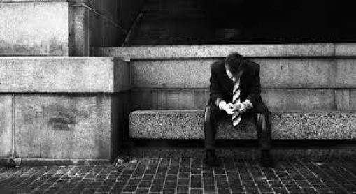 Pourquoi ne voit-on que le négatif ?