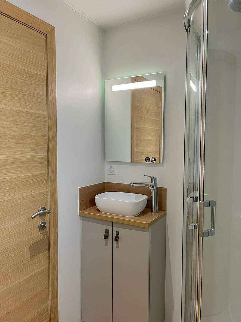 img_119920241119-3518463-7u4azi