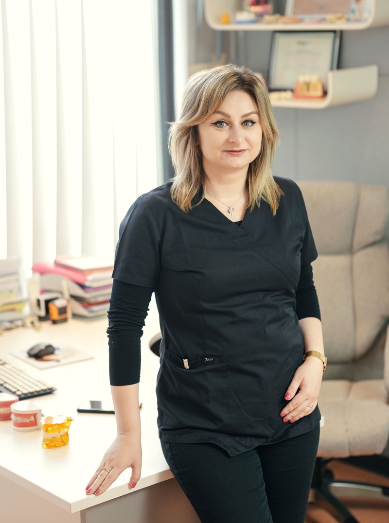 	Dr Andreea Casariu, chirurgien-dentiste à Romilly-sur-Seine