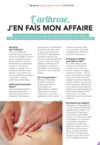 Femme âgée accompagnée par une professionnelle en tenue médicale illustrant le soutien contre larthrose