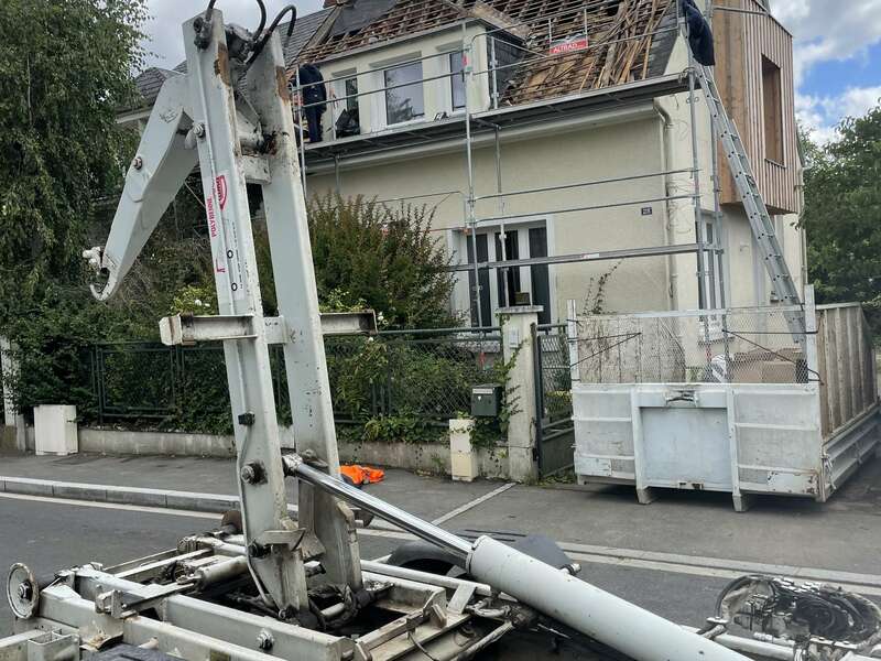 7c9e6f61-3a4d-44c6-b9a8-634f826cb4f420240724-2597390-9x5d58