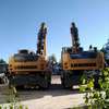 2 machines liebherr