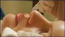 REVITALISATION DE LA RÉGION PÉRI-BUCCALE SANS AIGUILLE NI INJECTION