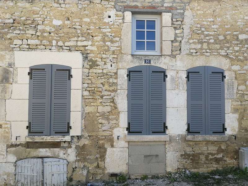 volets_fausse_jalousie_ferm_