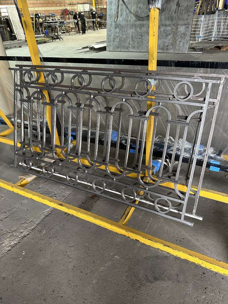 garde-corps_fonte_paris_abbesses_1