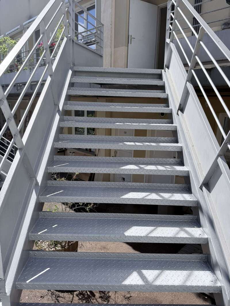 7_bagnolet_93_escalier_en_acier__4_