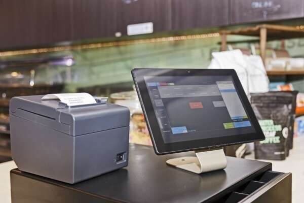 Logiciels de caisse auto-certifiés : validés ?