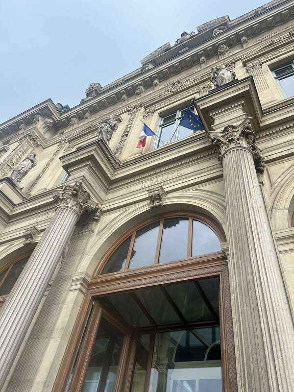 Vigilance face aux convocations du tribunal de commerce