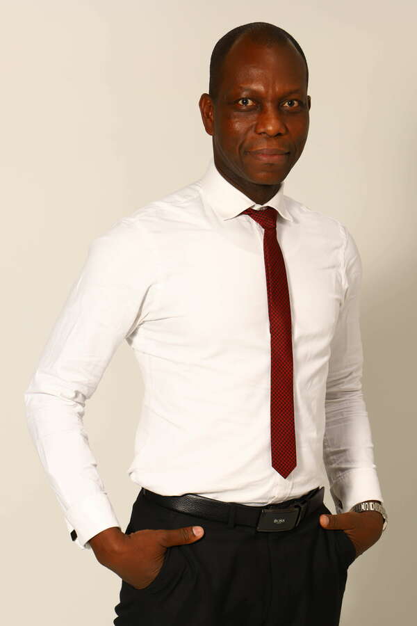 Abattement sur la plus-value de cession de titres du dirigeant partant à la retraite et cessation des fonctions.