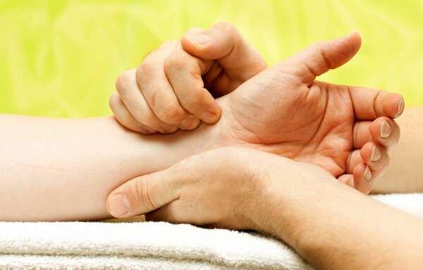 Gêne à la main : syndrome du canal carpien ?