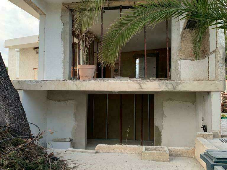 b034457d-df70-4db6-a9f6-4d5274700d5b