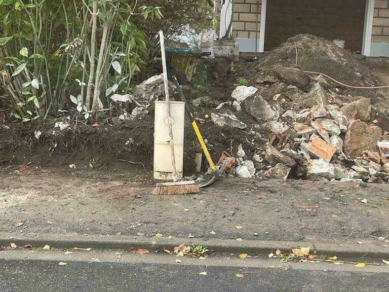 3b064b24-2710-47a0-b965-5a6c135216d8