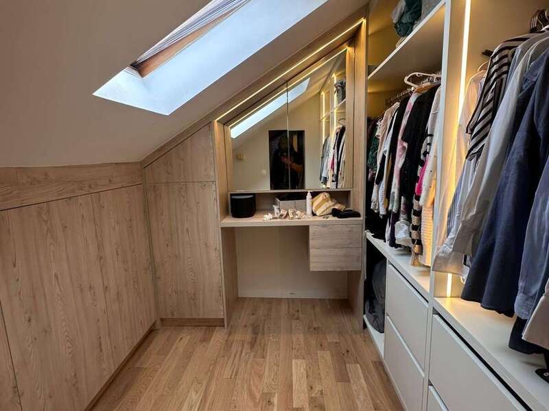 9323cf66-e0c2-43e2-b15b-846a4a2df969