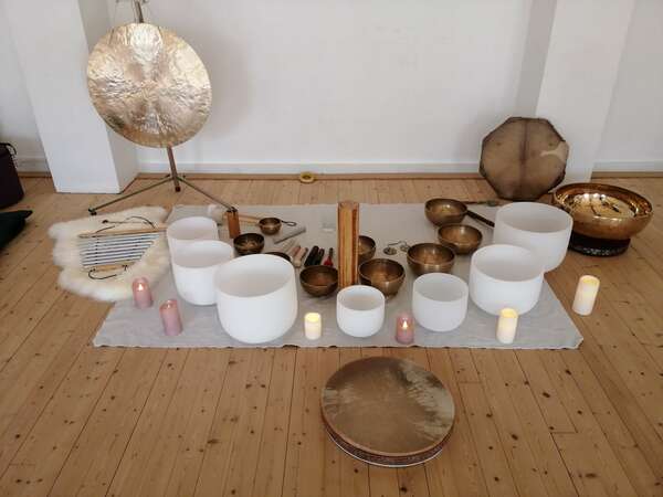 Les ateliers Yin Yoga et sonothérapie ont trouvé leur public. Retour sur l'atelier de Mars