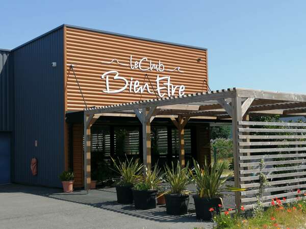 Atelier Yin Yoga et voyage sonore au Club bien-être de Gujan Mestras : un vrai succès !