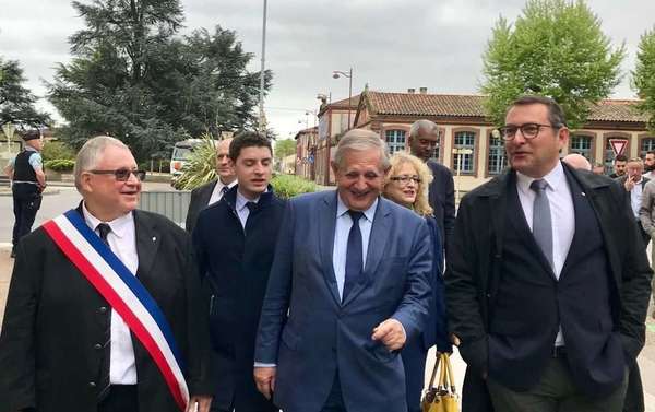 Le ministre Jacques Mézard en déplacement à Grenade-sur-Garonne