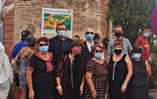 A l'inauguration de la " Balade au fil du temps" à Villaudric