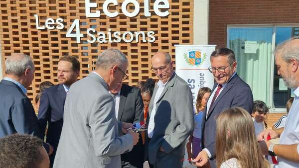 A l'inauguration de l'école des 4 saisons à Bruguières