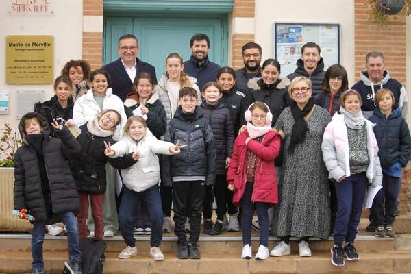 Rencontre avec le conseil municipal des jeunes et des enfants de Merville