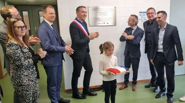 A l'inauguration de l'école Jean de La Fontaine à St-Jory