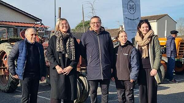 Visite d'un mini salon agricole à Gratentour