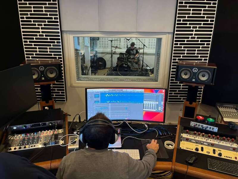 571300219_10162184864551984_1591653935725281301_n20251126-4060547-kn1xx6