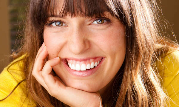 L’ACIDE HYALURONIQUE EN DENTISTERIE ESTHETIQUE