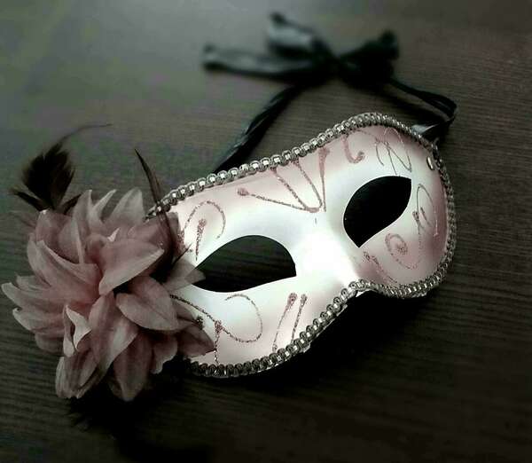 Vivez le Festival Mimos 2024 à Périgueux grâce à M&Services Conciergerie !